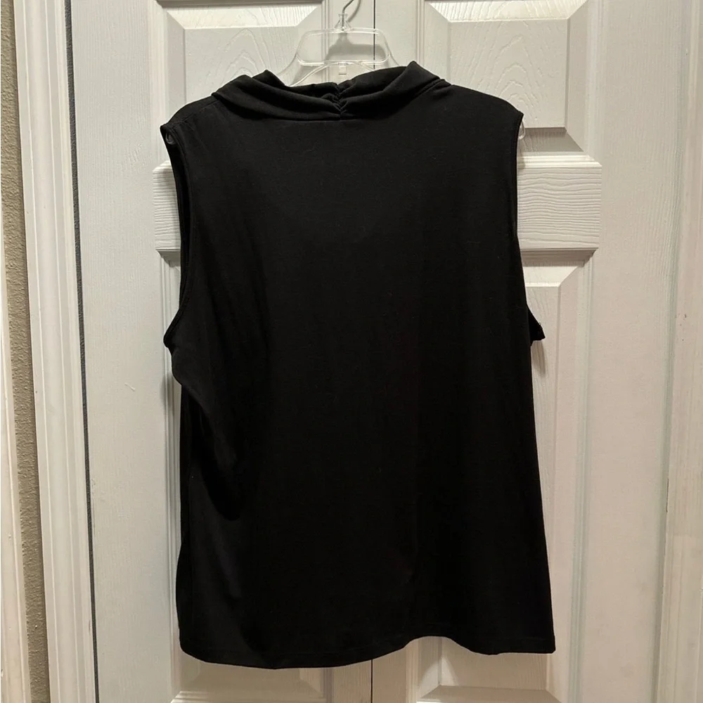 Plus size women swoop neck top - Picture 3 of 3